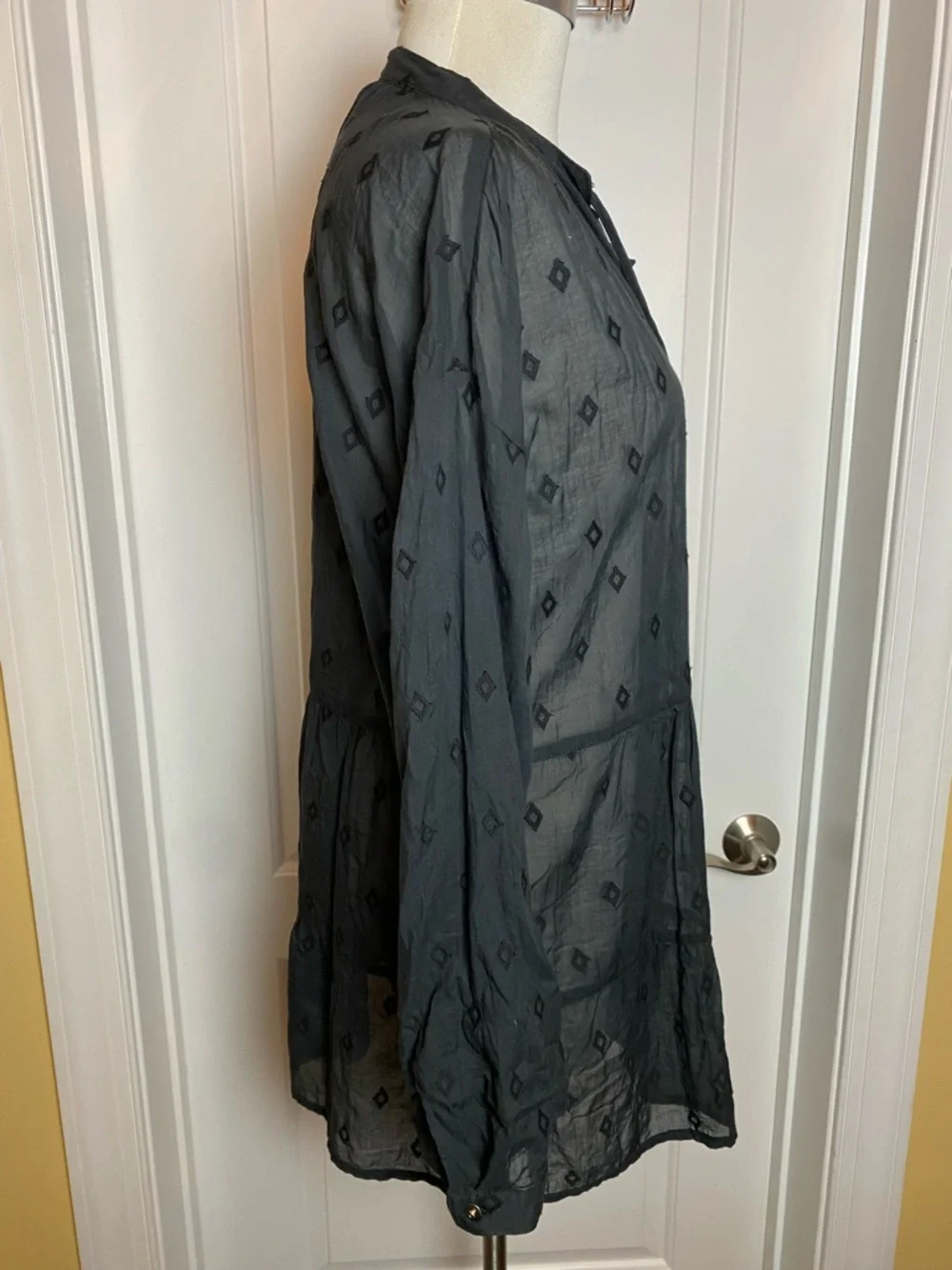 Anthropologie Pilcro Black Tunic Blouse Size M Oversized Tiered Peasant Boho - Picture 6 of 15